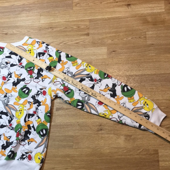 Looney Tunes Sweatshirt Youth Sz Large (Fits Men Medium) Fleece Lined Crew Neck - Picture 10 of 11